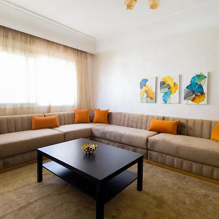 Stylish & Bright 3-Bedroom Apartment For Max Of 8, City Center With Air Conditioning And Free Parking Tangier Exterior photo